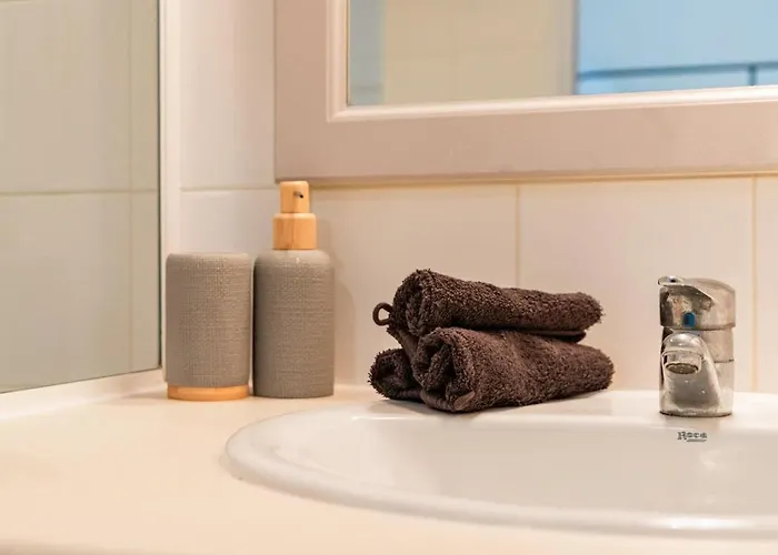 Daire Air-conditioned With Pool And Sea View *