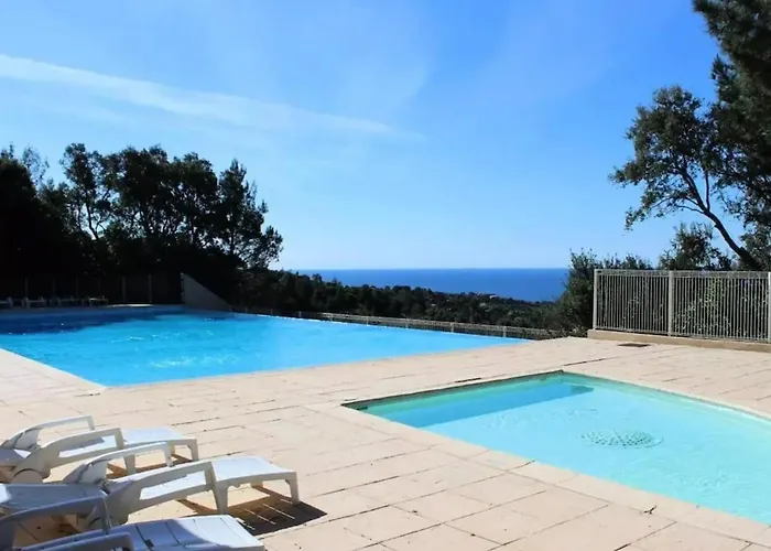 Daire Air-conditioned With Pool And Sea View Roquebrune-sur Argens