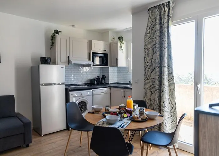 Air-conditioned With Pool And Sea View Daire Roquebrune-sur Argens